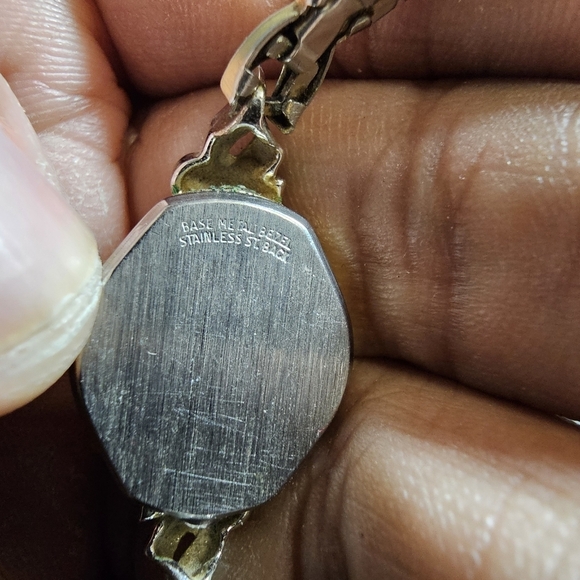 Vintage Pierre Vallee Cockatil Watch Gold Tone Not Working For Parts Or Repair s - Picture 3 of 8